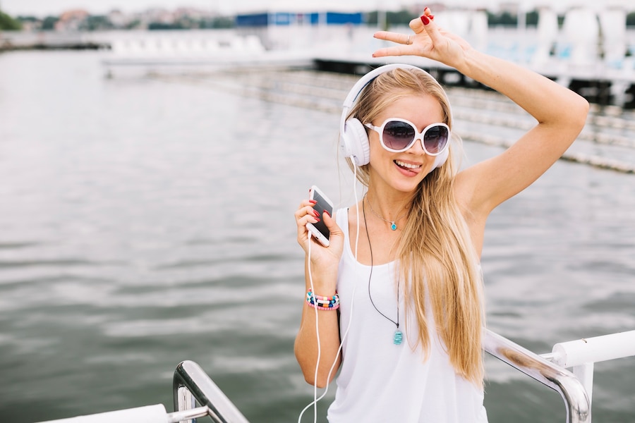 boat-audio-speaker